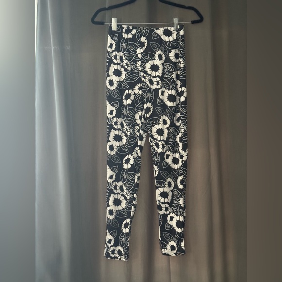 Floral Print Two-Piece Set - Picture 5 of 6